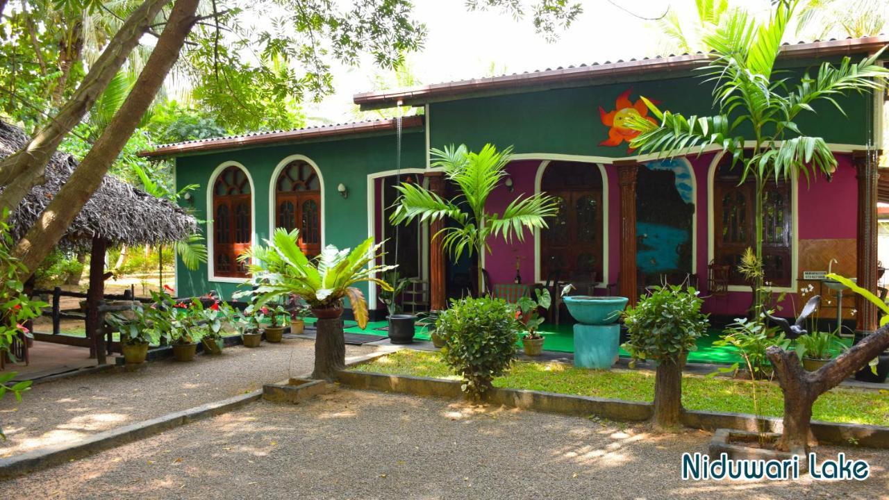 Niduwari Lake Homestay 담불라 외부 사진