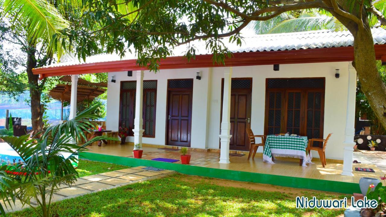 Niduwari Lake Homestay 담불라 외부 사진