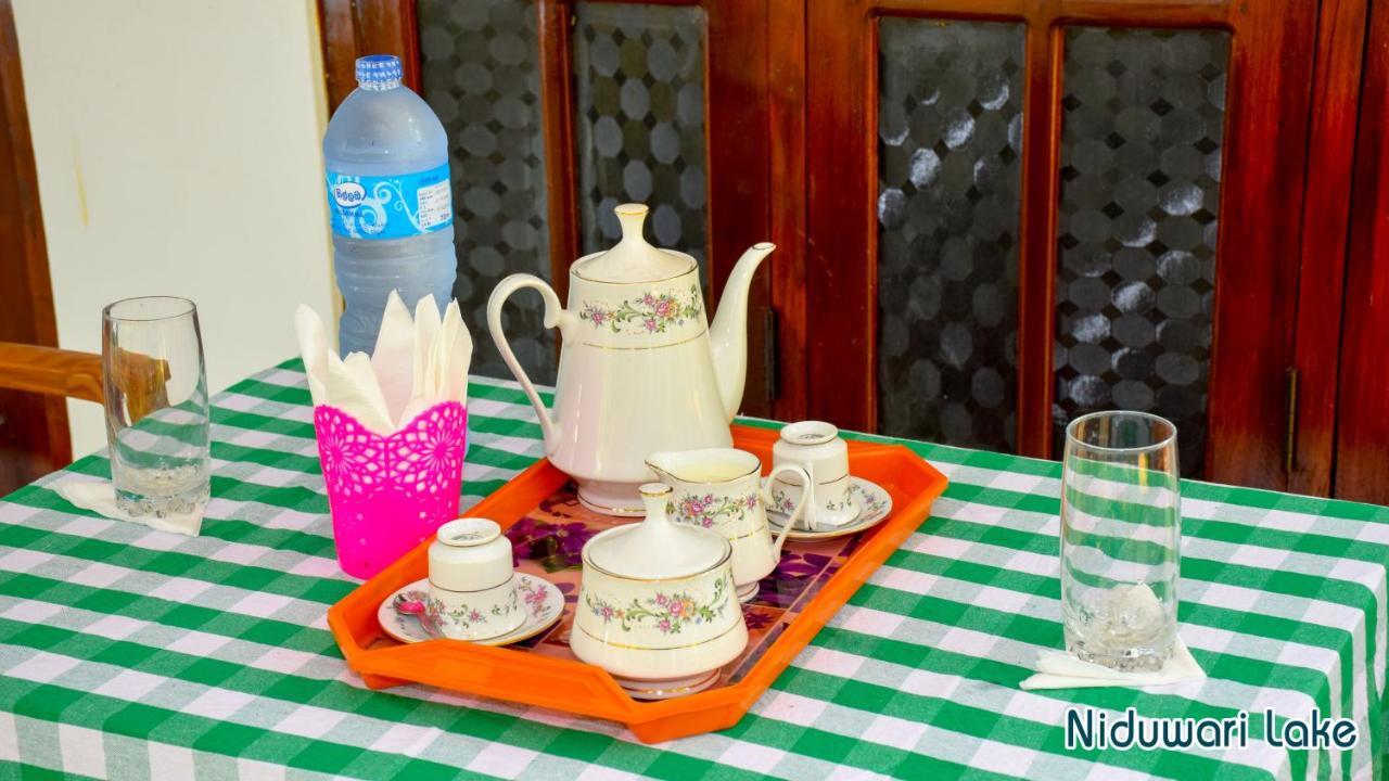 Niduwari Lake Homestay 담불라 외부 사진