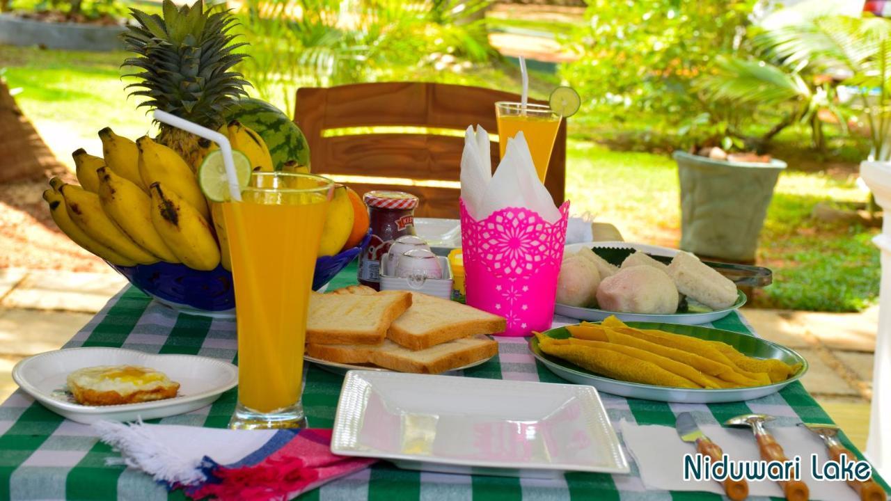 Niduwari Lake Homestay 담불라 외부 사진
