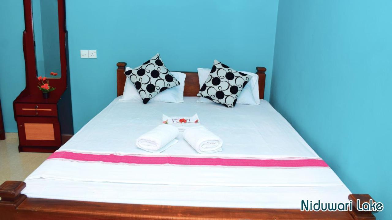 Niduwari Lake Homestay 담불라 외부 사진