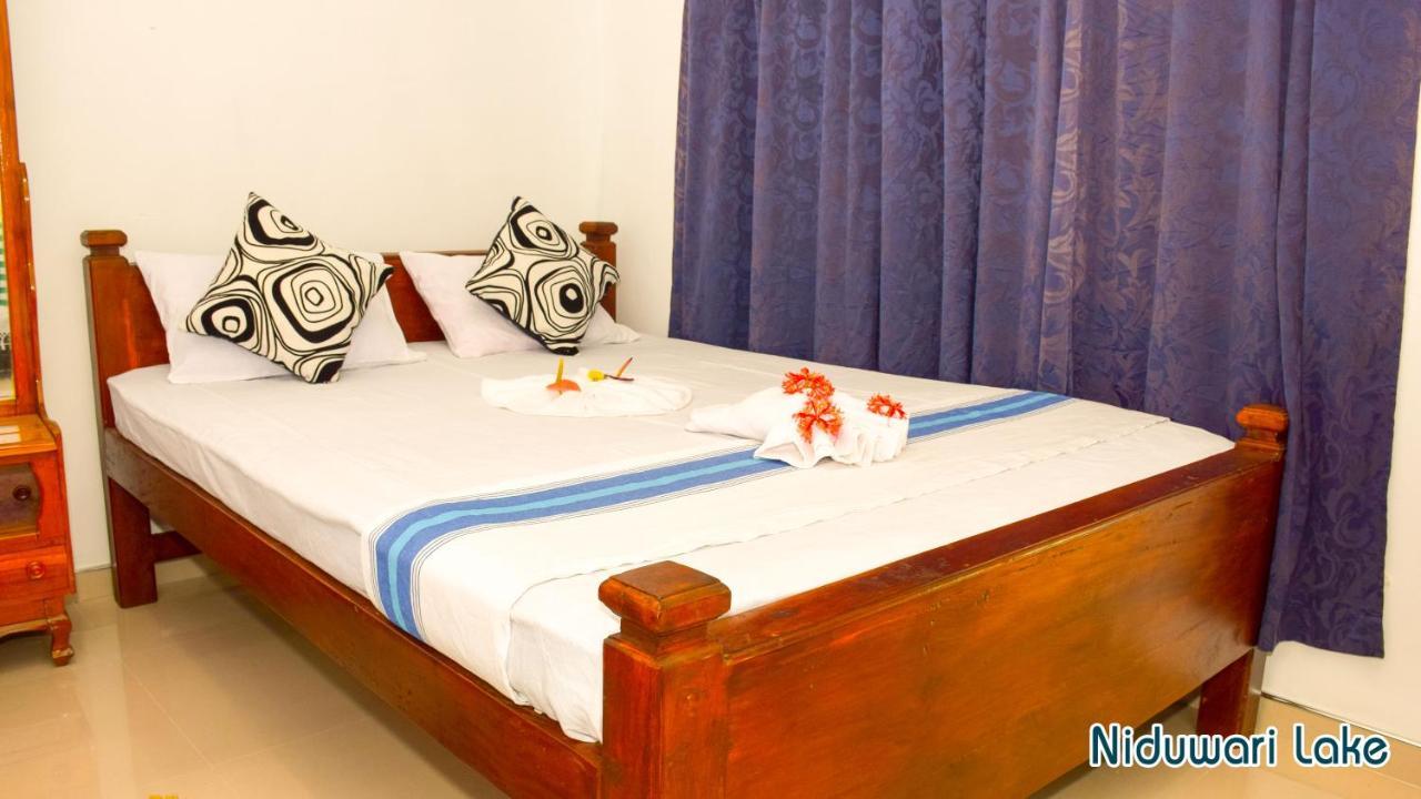 Niduwari Lake Homestay 담불라 외부 사진