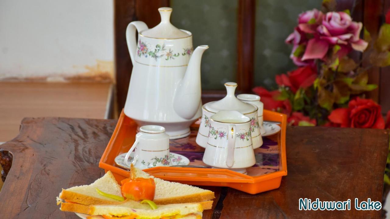 Niduwari Lake Homestay 담불라 외부 사진